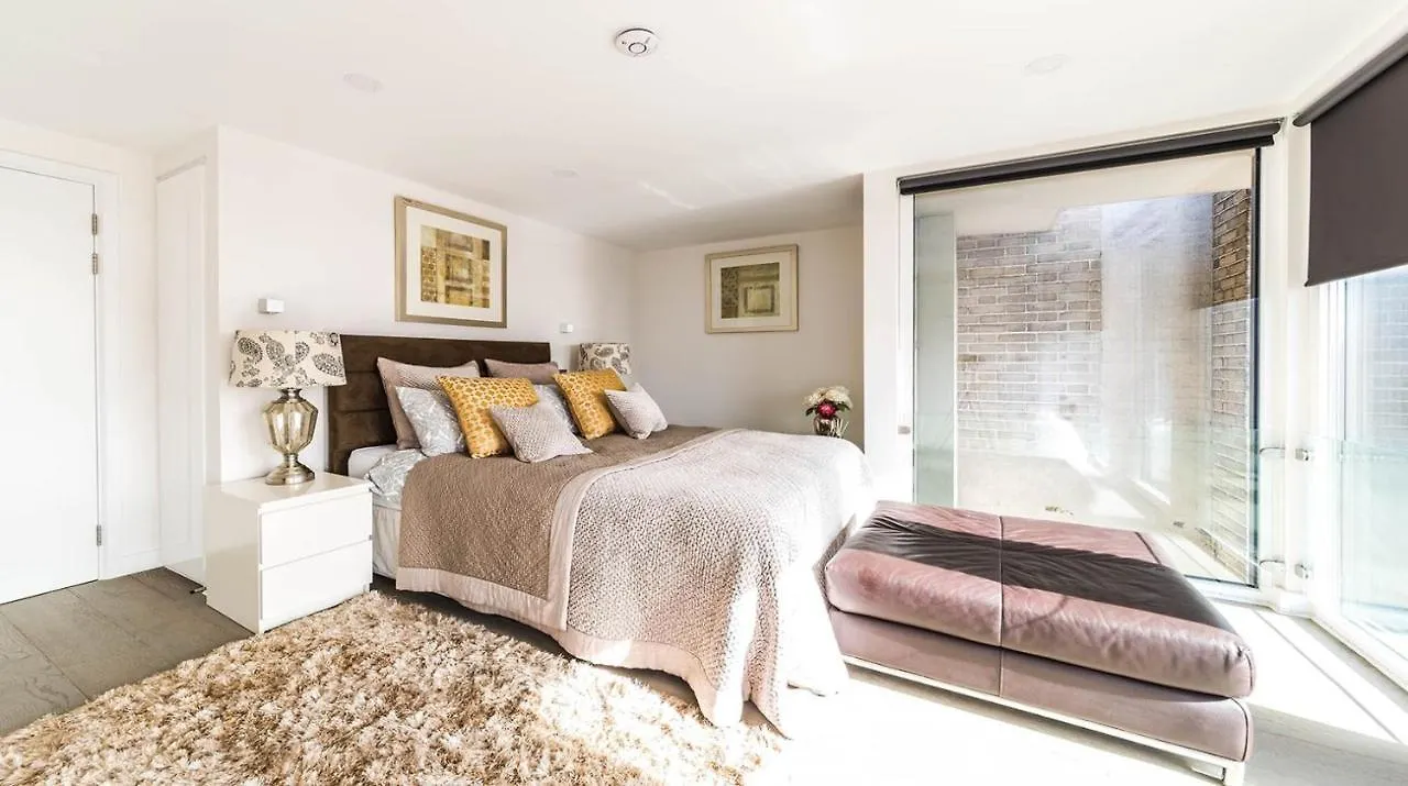 Xquisite Stay Penthouse Apartment London