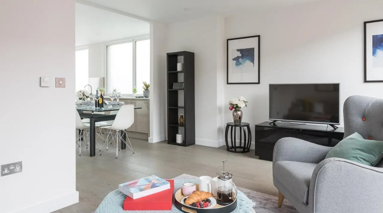 Xquisite Stay Penthouse Apartment London