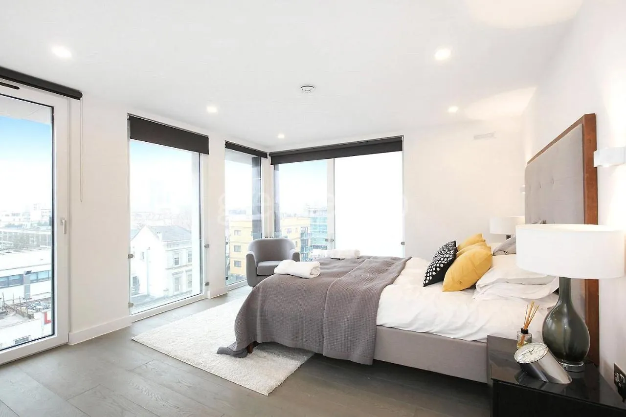 Bed & Breakfast Xquisite Stay Penthouse Apartment London