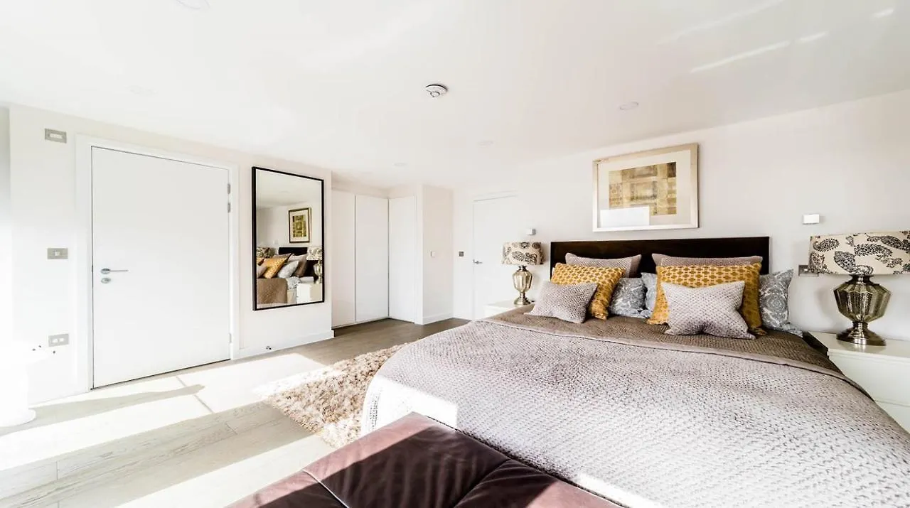 Xquisite Stay Penthouse Apartment London 5*,  United Kingdom