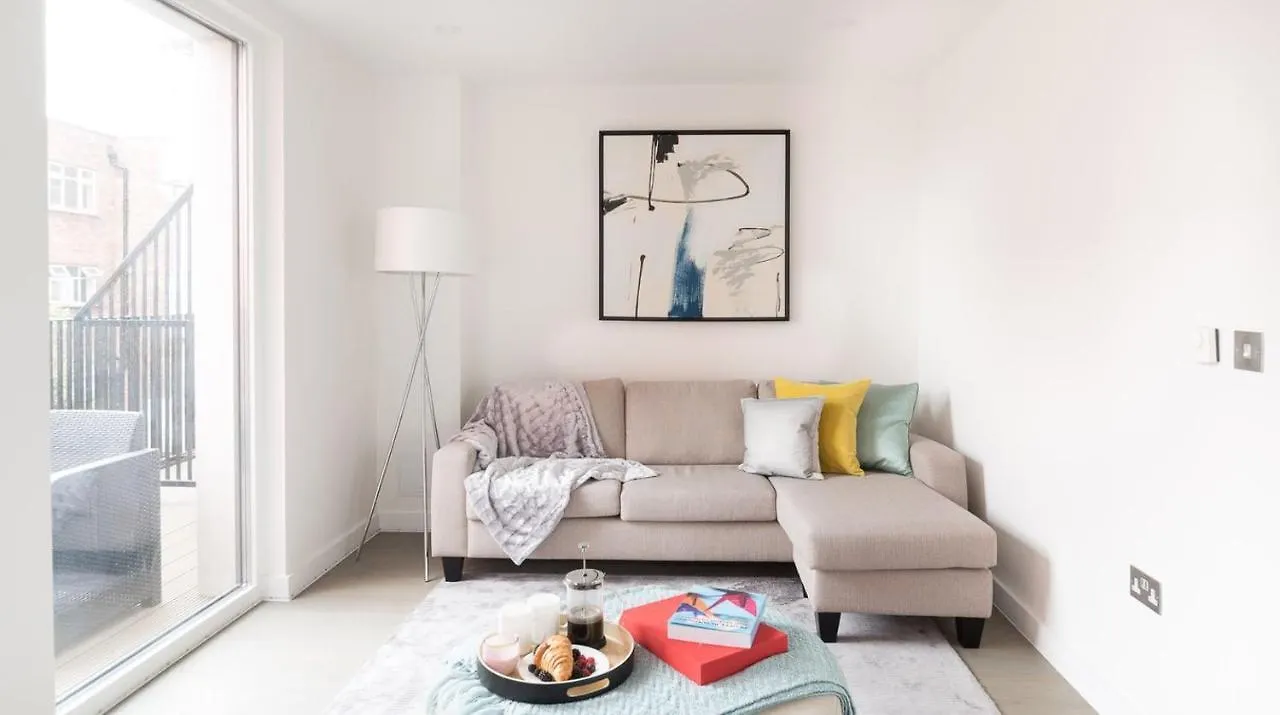Xquisite Stay Penthouse Apartment London